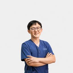 형제치과의원 원장 프로필 이미지